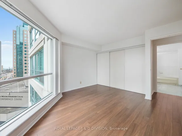 Additional image 19 of 10 Queens Quay Unit 706