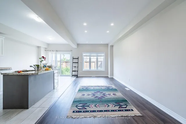 Additional image 8 of 98 SHOREVIEW Pl Unit 40