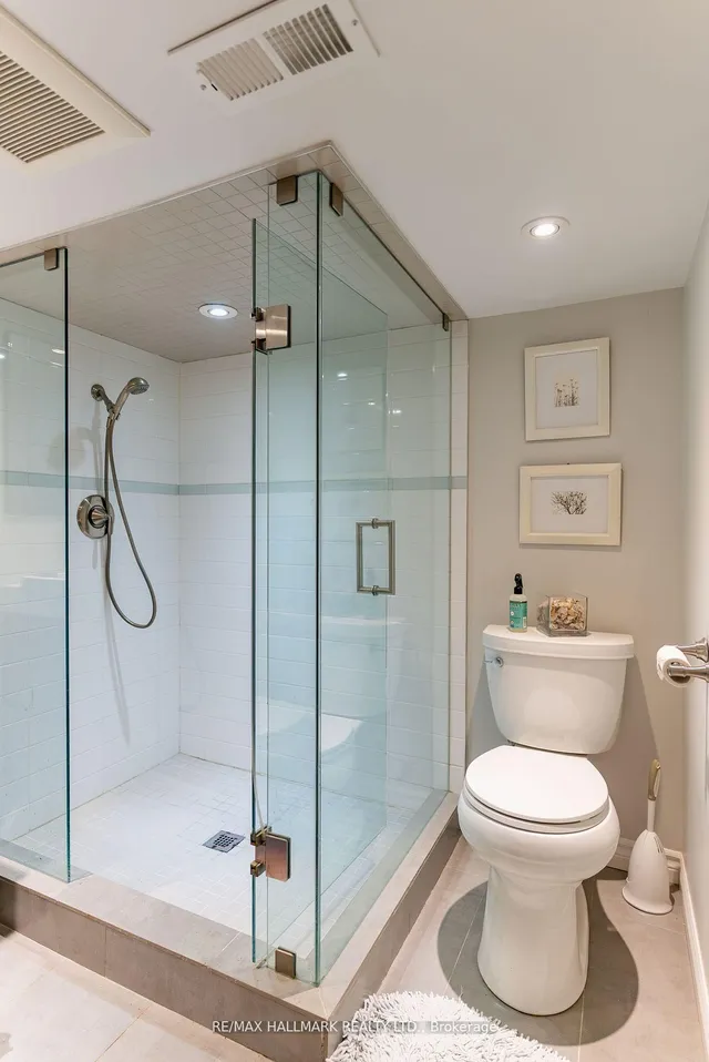 Additional image 37 of 205 Boulton Ave