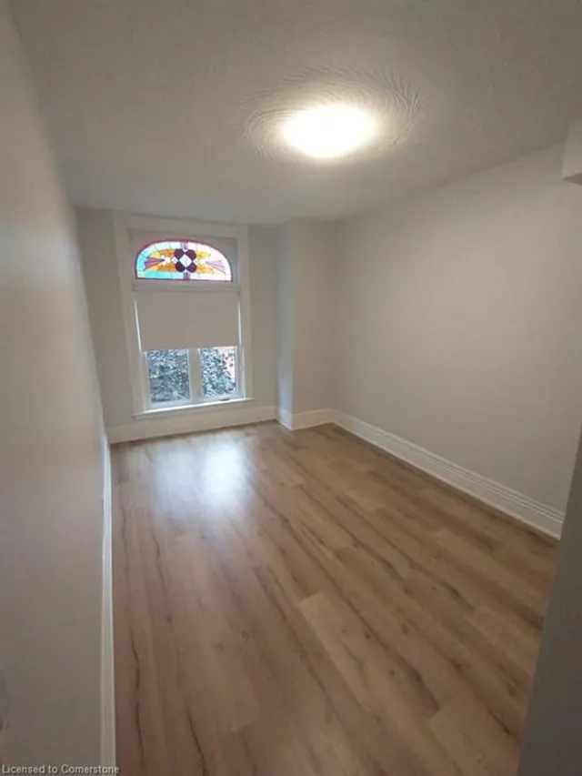 Additional image 21 of 102 Grant Ave