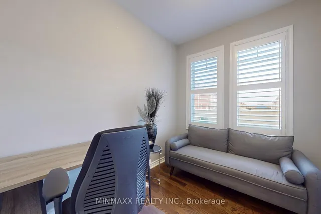 Additional image 22 of 107 Locker Pl