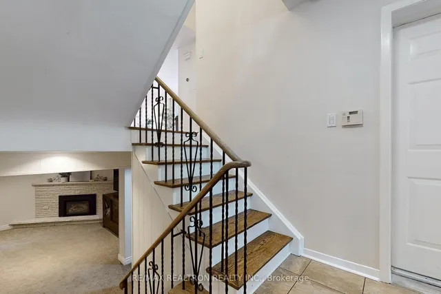 Additional image 33 of 87 Valentine Dr