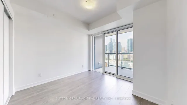 Additional image 17 of 159 Wellesley St Unit 1601