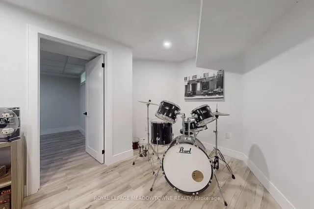 Additional image 37 of 365 Celtic Dr