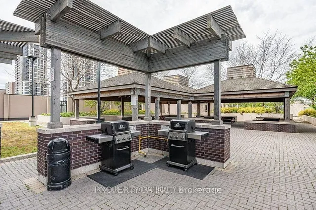 Additional image 16 of 1 VALHALLA INN Rd Unit 2103