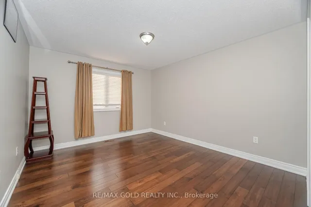 Additional image 21 of 32 Lynnvalley Cres