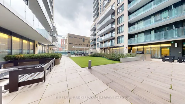 Additional image 21 of 543 Richmond St Unit 405