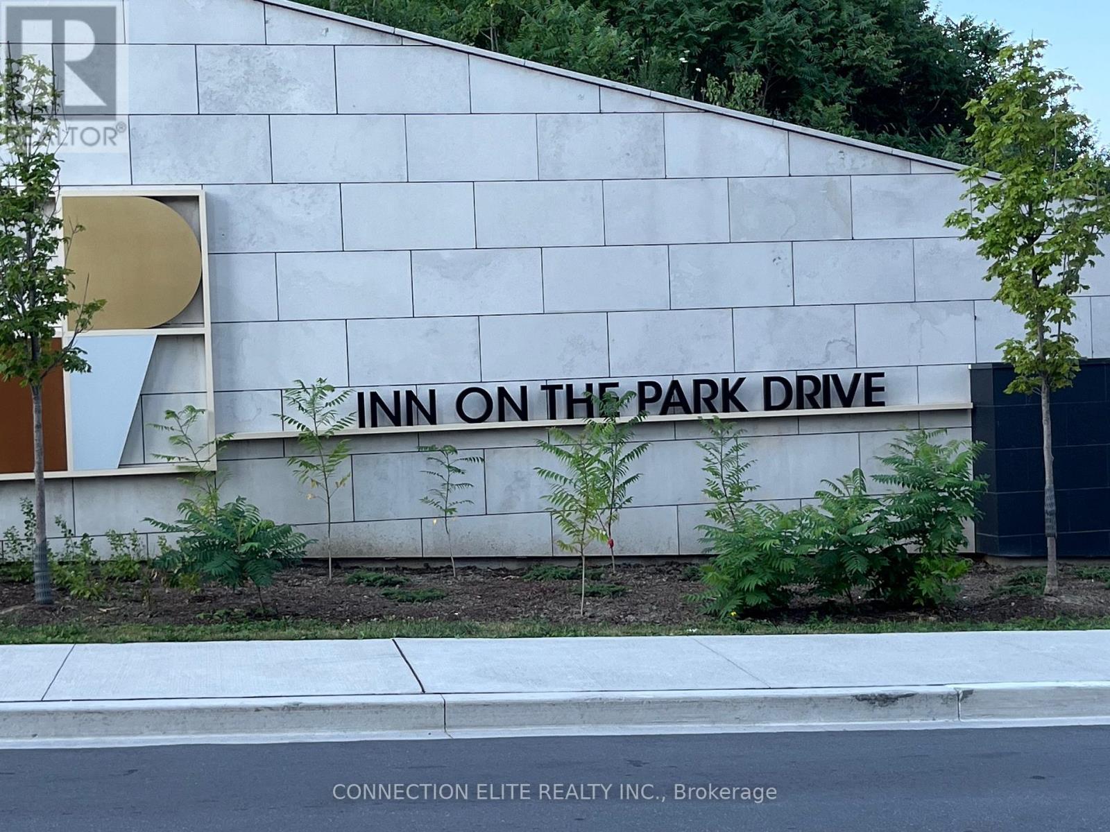 1310 - 30 INN ON THE PARK DRIVE W|Toronto (Banbury-Don Mills), Ontario M3C0P7