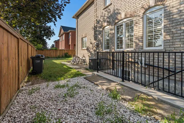 Additional image 40 of 851 Genovese Pl