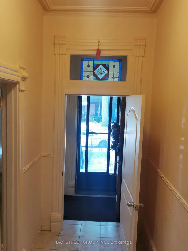 Additional image 16 of 35 Borden St