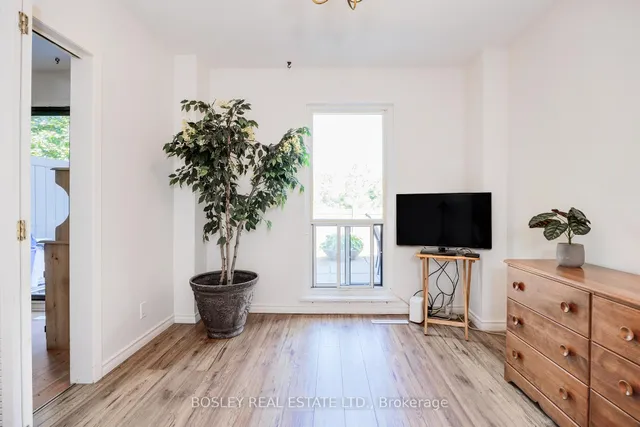 Additional image 9 of 4345 Bloor St Unit 60