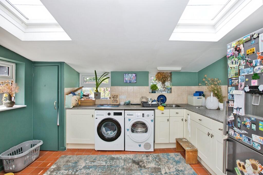 Additional image 9 of Danielsfield Road, Yeovil