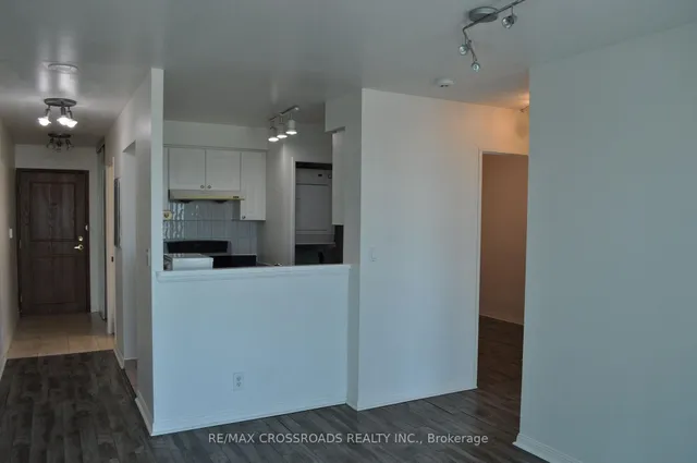 Additional image 32 of 8 Lee Centre Dr Unit 2112