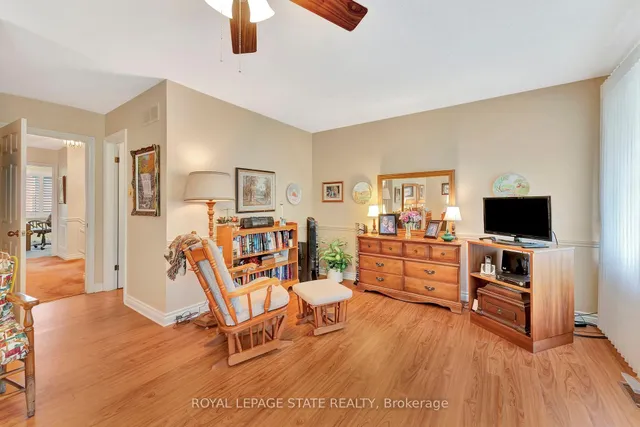 Additional image 19 of 30 Osler Dr Unit 12