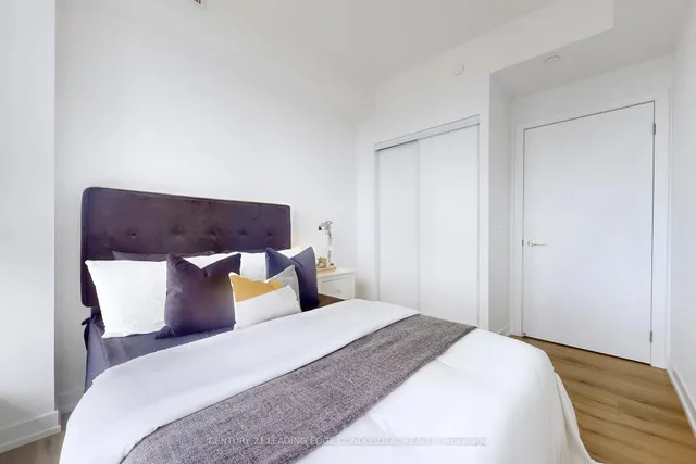 Additional image 28 of 1195 The Queensway St Unit 907