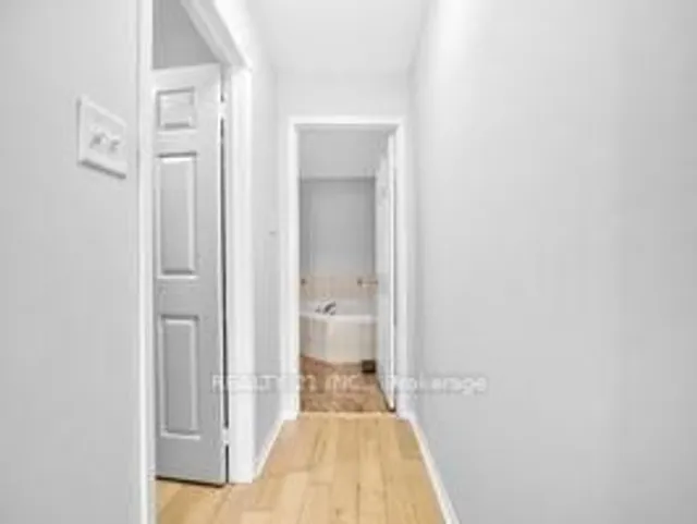 Additional image 25 of 49 Legend Lane