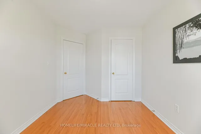 Additional image 43 of 40 Janda Crt