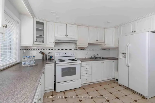 Additional image 37 of 83 Clubhouse Crt