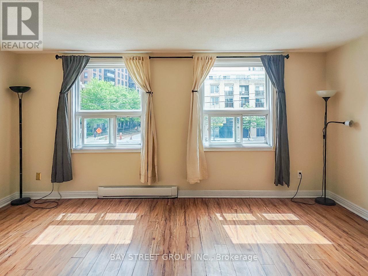 2ND FLR - 5130A DUNDAS STREET W|Toronto (Islington-City Centre West), Ontario M9A1C2