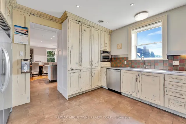 Additional image 12 of 8301 Leeming Rd