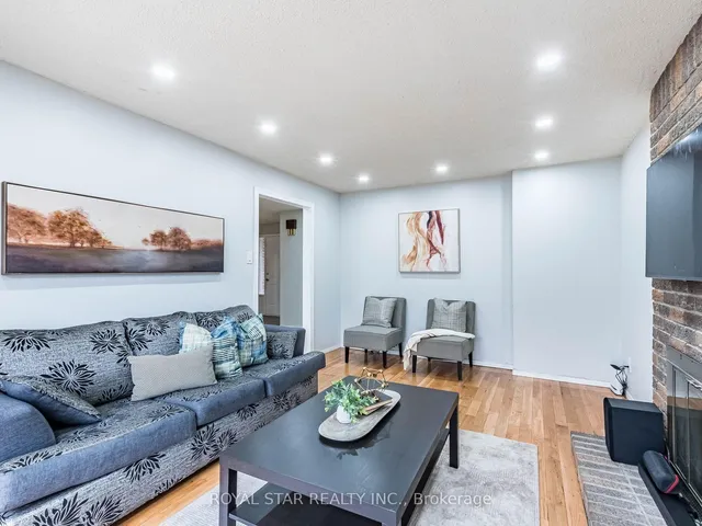 Additional image 18 of 19 Markham St