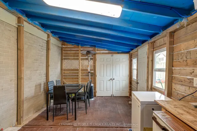 Additional image 26 of 18 Hernon Crt