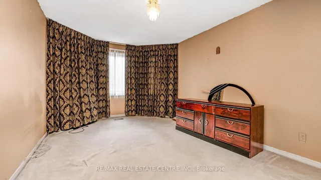 Additional image 35 of 4489 Weymouth Commons Cres