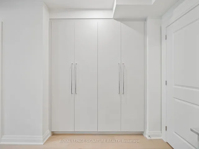 Additional image 9 of 285 Avenue Rd Unit 304