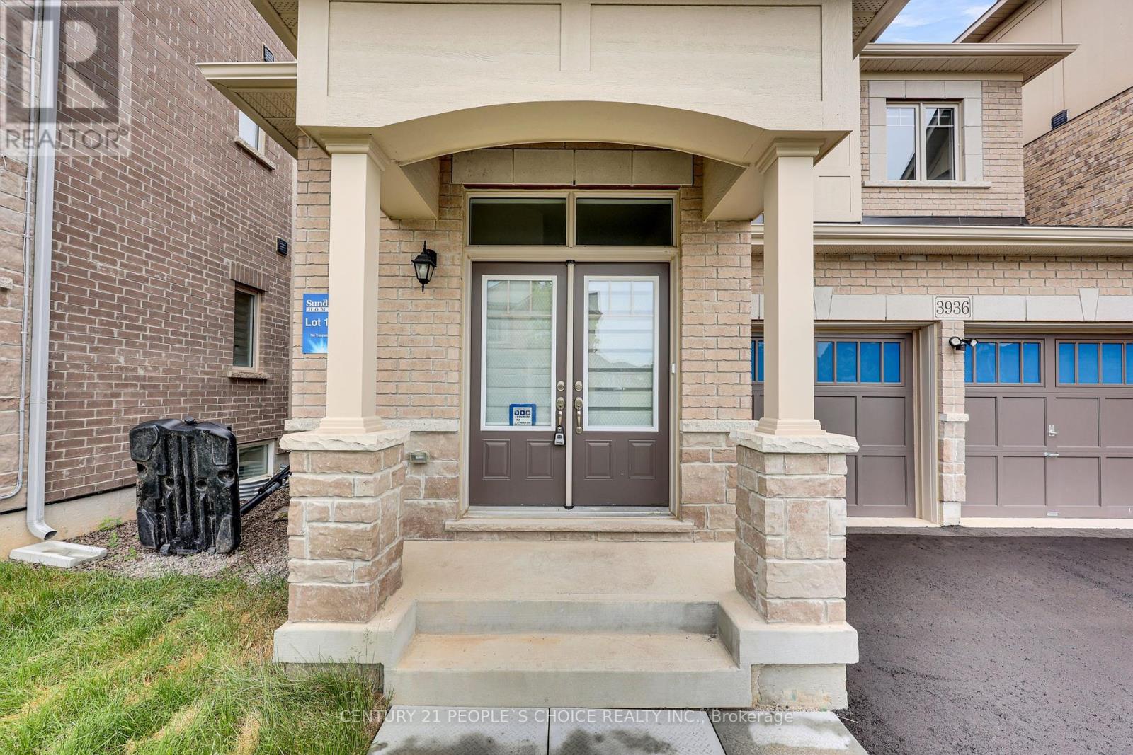 Property image for 3936 LEONARDO STREET|Burlington (Alton), Ontario L7M0Z8