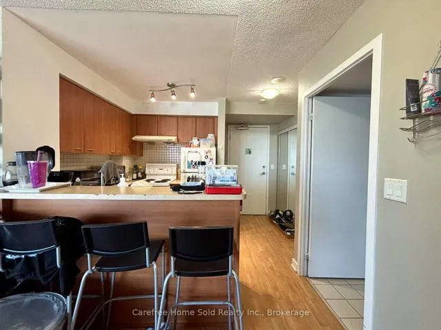 Additional image 4 of 38 LEE CENTRE Dr Unit 1703