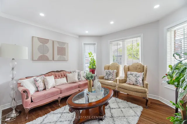 Additional image 6 of 53 Wild Indigo Cres