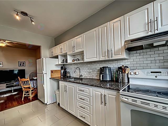 7344 Av. Christophe-Colomb|Montréal (Villeray/Saint-Michel/Parc-Extension), Quebec H2R2S6