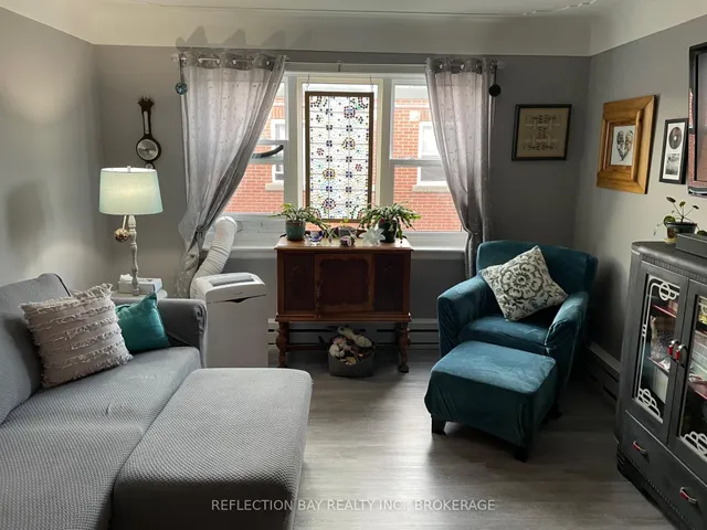 Additional image 7 of 5 Applewood Ave Unit 8