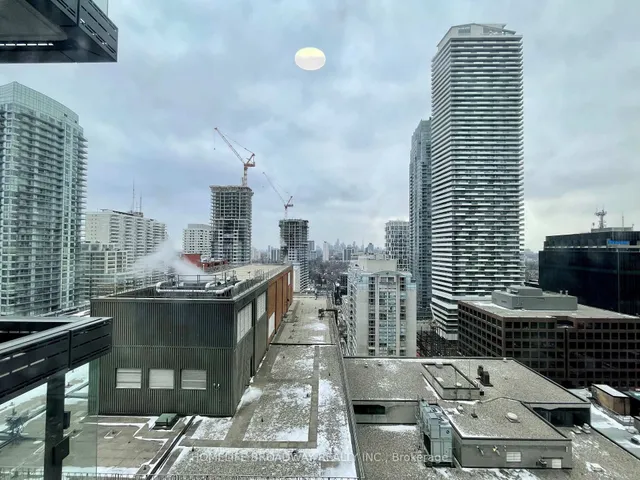 Additional image 2 of 39 Roehampton Ave Unit 1504