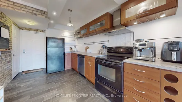 Additional image 8 of 284 Bloor St Unit 806