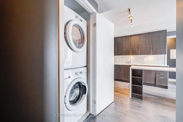 Additional image 31 of 38 Iannuzzi St Unit 2510