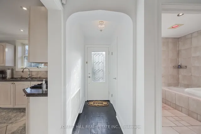 Additional image 6 of 47 Rowley Ave