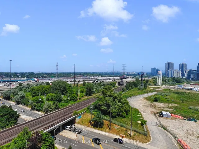 Additional image 37 of 90 Park Lawn Rd Unit 1209