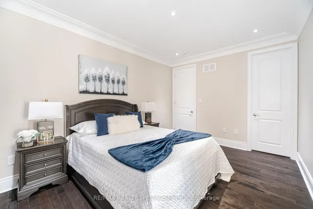 Additional image 32 of 57 Elbern Markell Dr