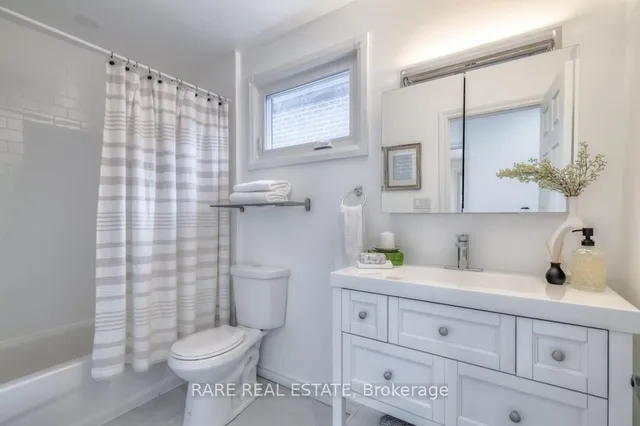 Additional image 22 of 78 Tilden Cres