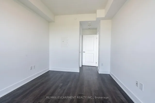 Additional image 14 of 450 Dundas St Unit 1111