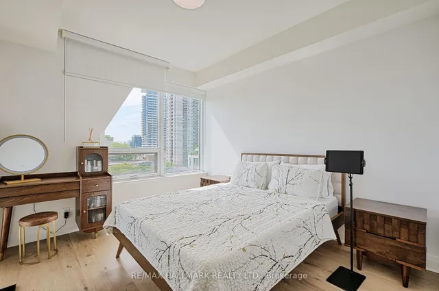 Additional image 19 of 151 Avenue Rd Unit 601