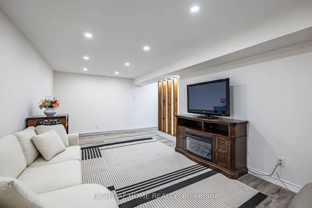 Additional image 30 of 3981 Mahogany Row