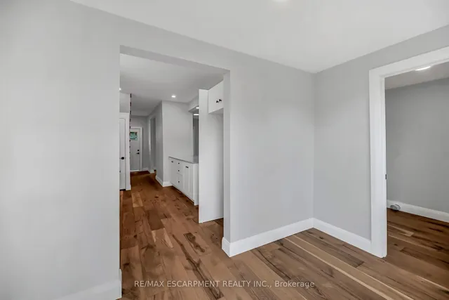 Additional image 18 of 193 Glendale Ave