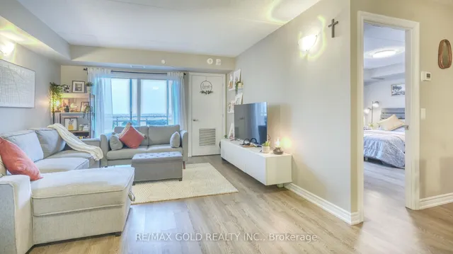 Additional image 18 of 716 Main St