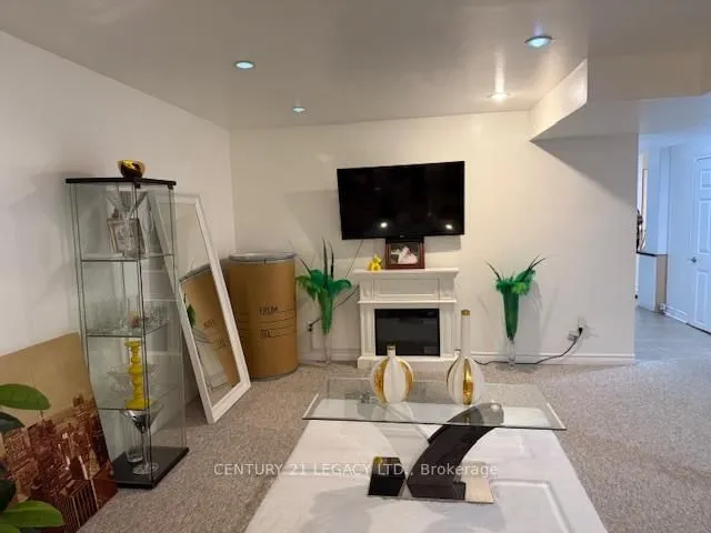 Additional image 31 of 47 National Cres