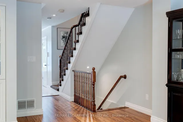 Additional image 15 of 2151 WALKERS Line Unit 19