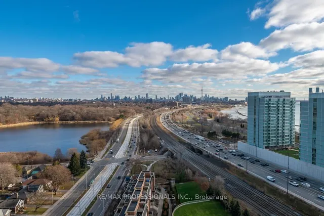 Additional image 17 of 15 Windermere Ave Unit 512