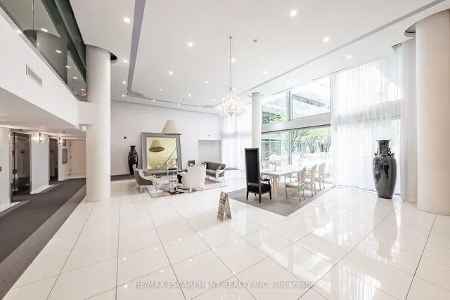 Additional image 6 of 75 Portland St Unit 428