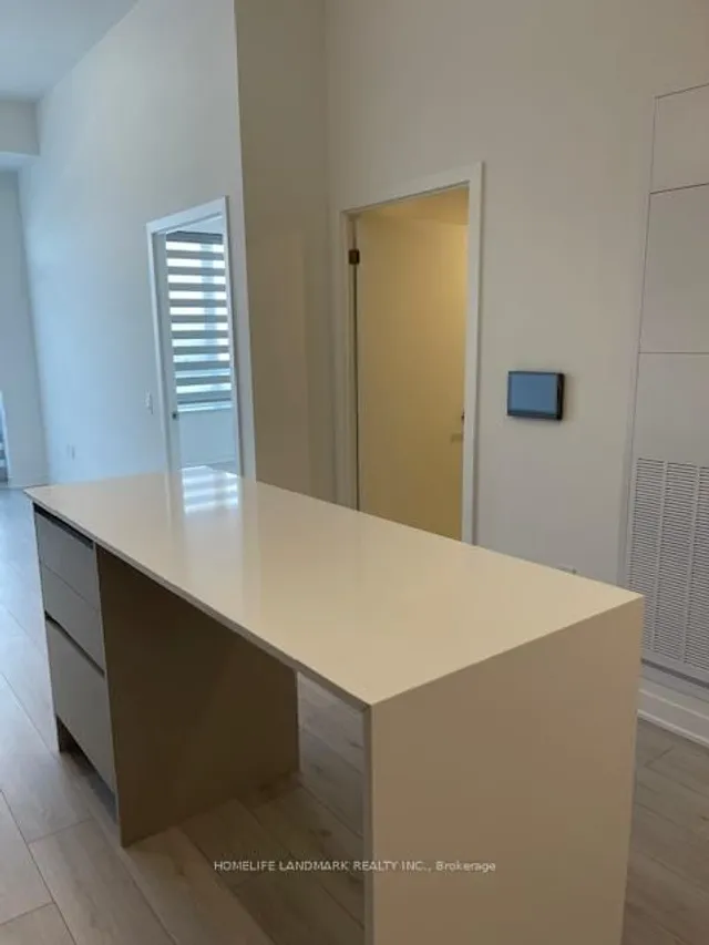 Additional image 8 of 395 Dundas St Unit 216